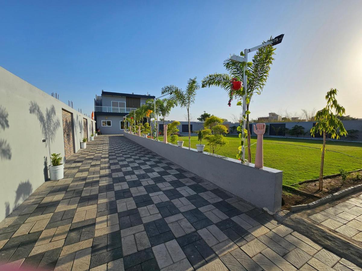 Shree Ambe Farmhouse Villa Ujjain Ngoại thất bức ảnh