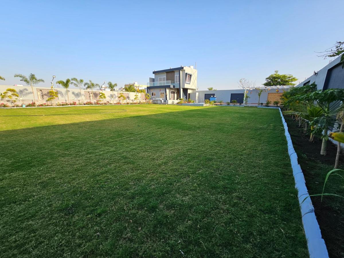 Shree Ambe Farmhouse Villa Ujjain Ngoại thất bức ảnh