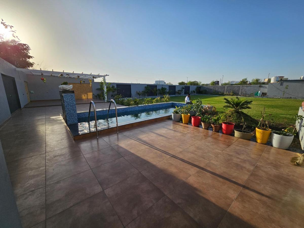 Shree Ambe Farmhouse Villa Ujjain Ngoại thất bức ảnh